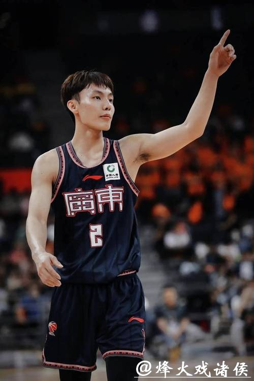 徐杰神勇!本土核心力压外援,广东德比险胜广州 徐杰神勇!本土核心力压外援,广东德比险胜广州