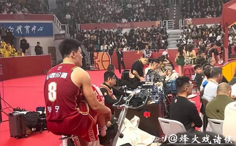 广东凯旋归东莞，山西两大核心相继受伤，北京队伤病潮持续加剧